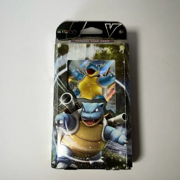 Pokémon TCG - V Battle Deck - Blastoise - (64 Cards) New - Factory Sealed - Picture 3 of 10